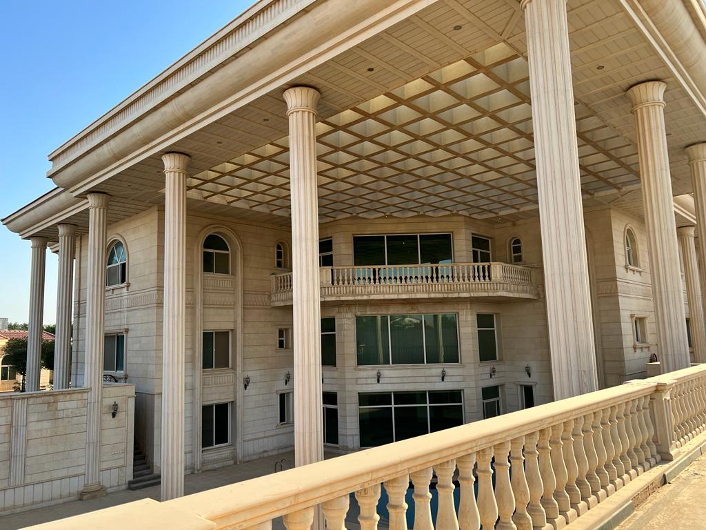 مبنى سكني